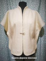 Вид спереди сшитого пончо свадебного по выкройке кейпа
